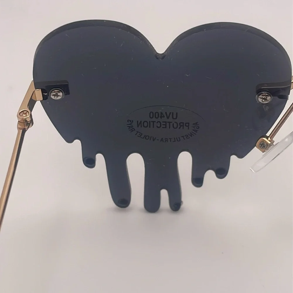 Fashion Sunglasses - Blach Heartdrop - Picture 5 of 6